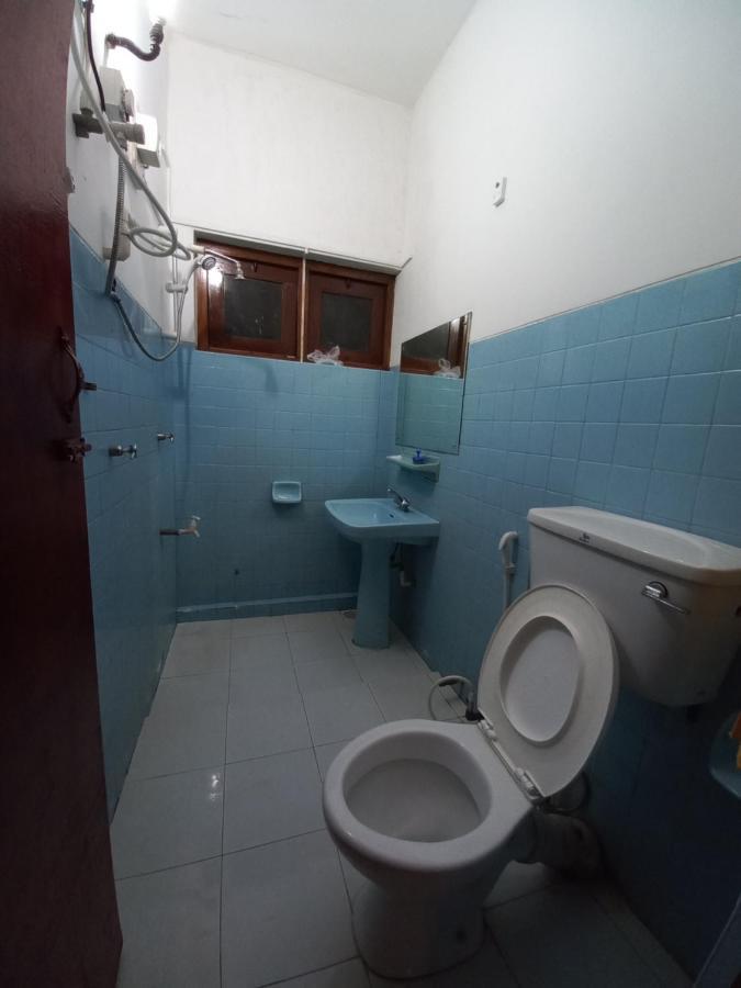 Lazy Bear Best Hostel In Канди Экстерьер фото